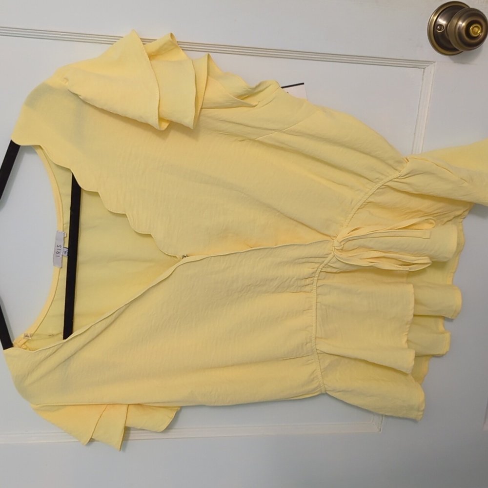 Iris Yellow Ruffle Top